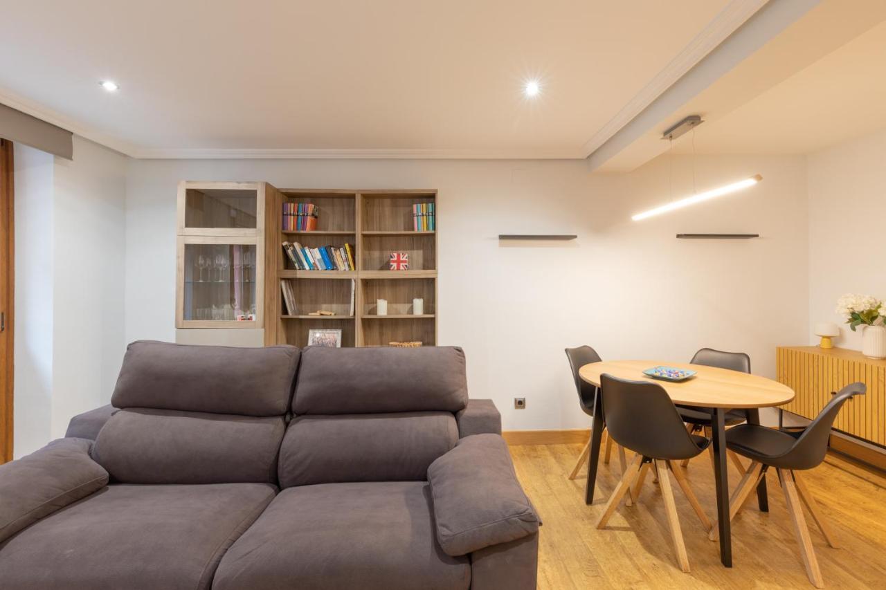 Euskalduna - Baskeyrentals Zarautz Bagian luar foto